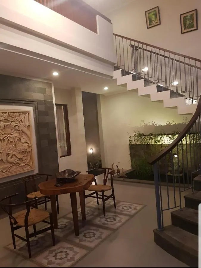 Villa Megaraya 0*, Jimbaran Indonezja